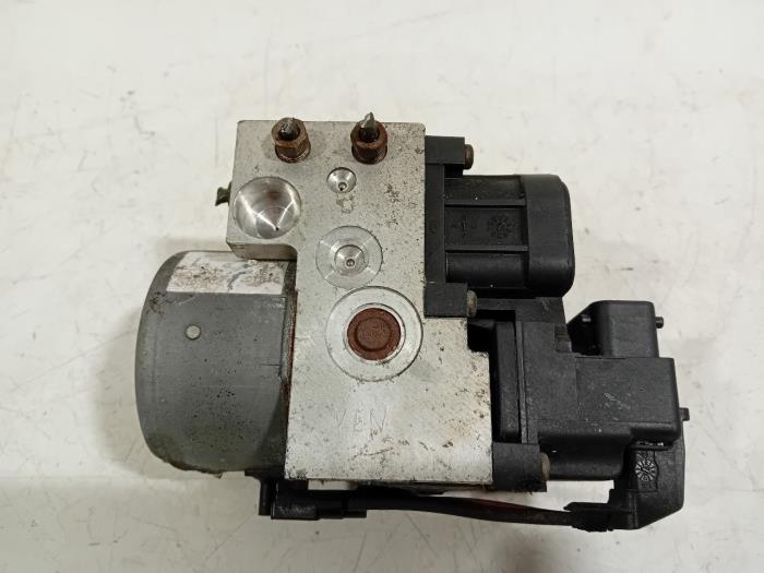 Gebrauchte ABS Pumpe Honda Civic Preis € 55,00 Margenregelung angeboten von Van der Ven Autorecycling B.V.