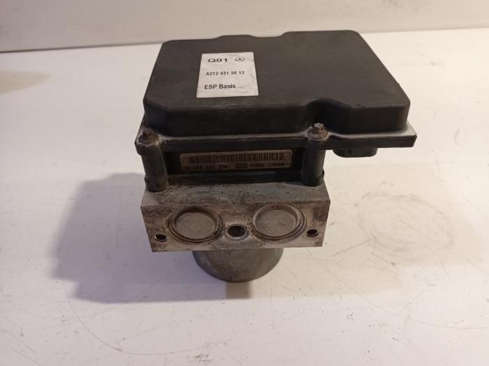 Usagé Bloc ABS Mercedes E-Klasse Prix € 99,95 Règlement à la marge proposé par Van der Ven Autorecycling B.V.