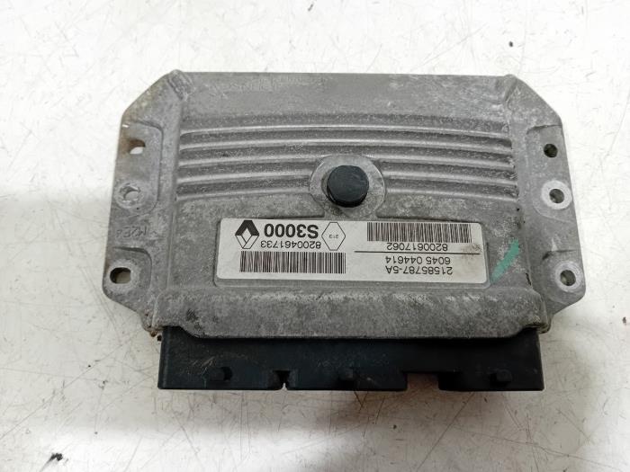 Used Engine management computer Renault Clio Price € 145,00 Margin scheme offered by Van der Ven Autorecycling B.V.
