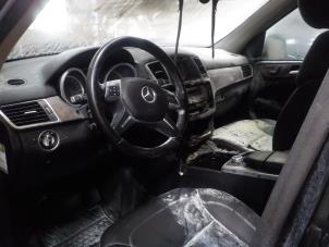 Ordinateur divers d'un Mercedes ML-Klasse 2012