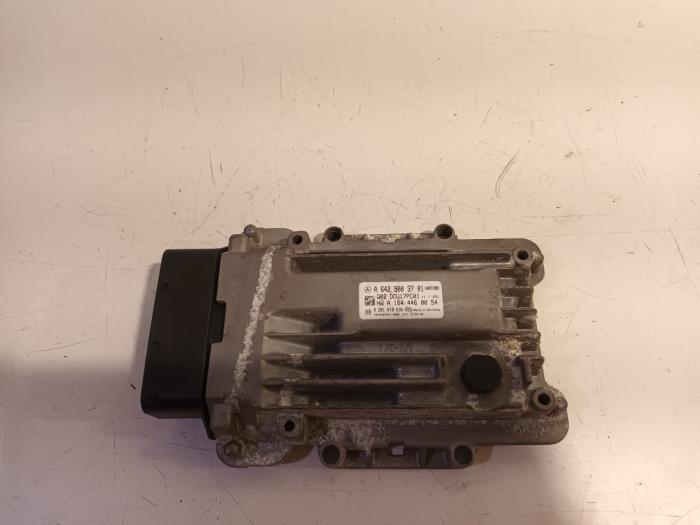 Used Engine management computer Mercedes ML-Klasse Price € 195,00 Margin scheme offered by Van der Ven Autorecycling B.V.