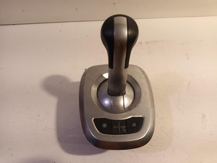 Gebrauchte Schaltbox Opel Corsa Preis € 45,00 Margenregelung angeboten von Van der Ven Autorecycling B.V.