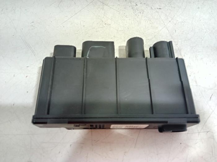 Usagé Ordinateur divers Mini Mini Prix € 90,00 Règlement à la marge proposé par Van der Ven Autorecycling B.V.