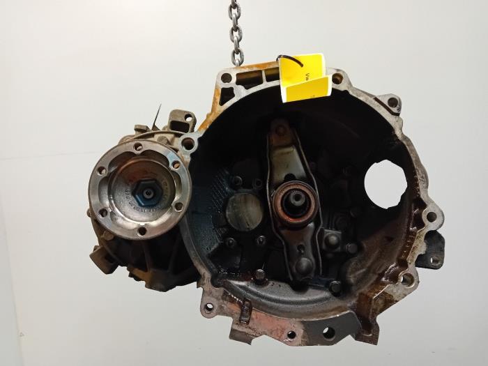 Gebrauchte Getriebe Volkswagen Golf Preis € 574,99 Margenregelung angeboten von Van der Ven Autorecycling B.V.
