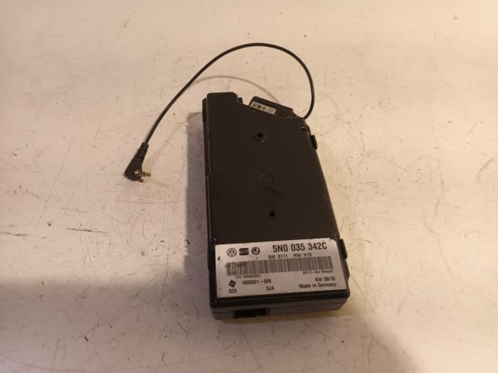 Usagé Ordinateur divers Skoda Fabia Prix € 30,00 Règlement à la marge proposé par Van der Ven Autorecycling B.V.