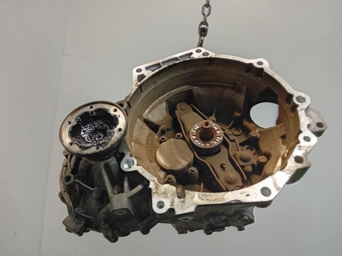 Usagé Boîte de vitesse Skoda Octavia Prix € 499,99 Règlement à la marge proposé par Van der Ven Autorecycling B.V.