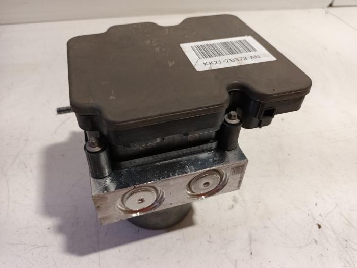 Begagnade ABS-pump Ford Transit Custom Pris € 220,00 Marginaltabell erbjuds av Van der Ven Autorecycling B.V.