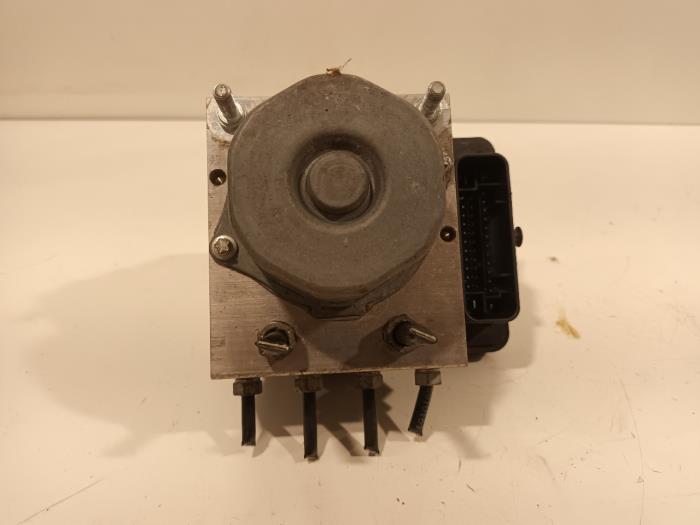 Begagnade ABS-pump Citroen C1 Pris € 24,95 Marginaltabell erbjuds av Van der Ven Autorecycling B.V.