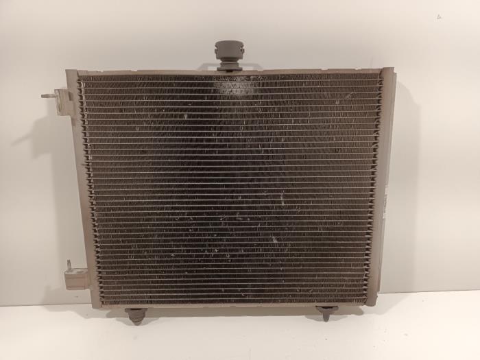 Usagé Radiateur clim Peugeot 208 Prix € 50,00 Règlement à la marge proposé par Van der Ven Autorecycling B.V.