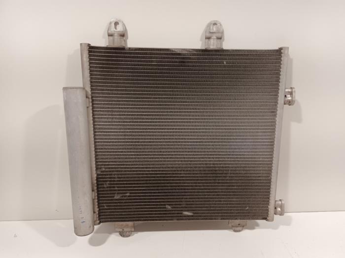 Usagé Radiateur clim Peugeot 108 Prix € 50,00 Règlement à la marge proposé par Van der Ven Autorecycling B.V.