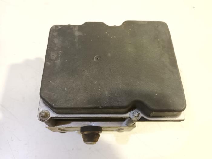 Usagé Bloc ABS Alfa Romeo Mito Prix € 85,00 Règlement à la marge proposé par Van der Ven Autorecycling B.V.