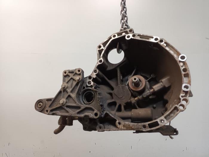 Gebrauchte Getriebe Landrover Freelander Preis € 74,99 Margenregelung angeboten von Van der Ven Autorecycling B.V.