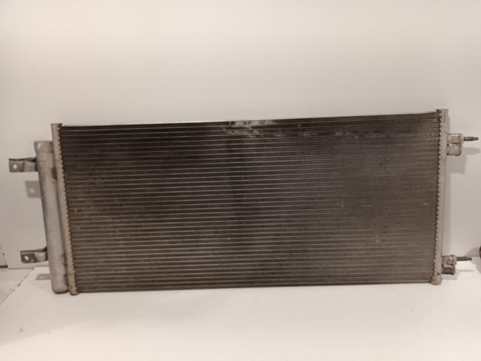 Usagé Radiateur clim Opel Astra Prix € 70,00 Règlement à la marge proposé par Van der Ven Autorecycling B.V.