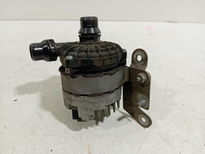 Begagnade Vattenpump Mercedes GLE Pris € 145,00 Marginaltabell erbjuds av Van der Ven Autorecycling B.V.