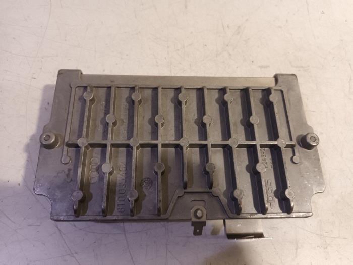Usagé Ordinateur divers Audi A4 Prix € 70,00 Règlement à la marge proposé par Van der Ven Autorecycling B.V.
