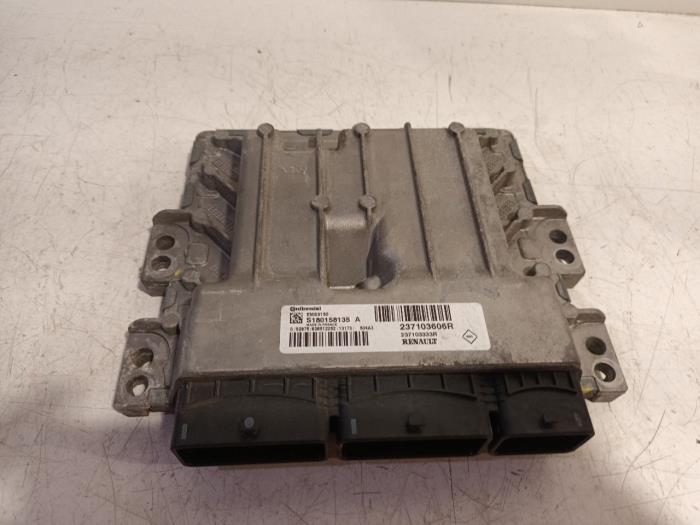 Used Engine management computer Renault Clio Price € 170,00 Margin scheme offered by Van der Ven Autorecycling B.V.