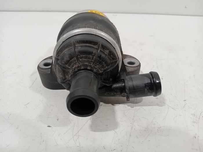 Begagnade Vattenpump Audi Q5 Pris € 145,00 Marginaltabell erbjuds av Van der Ven Autorecycling B.V.