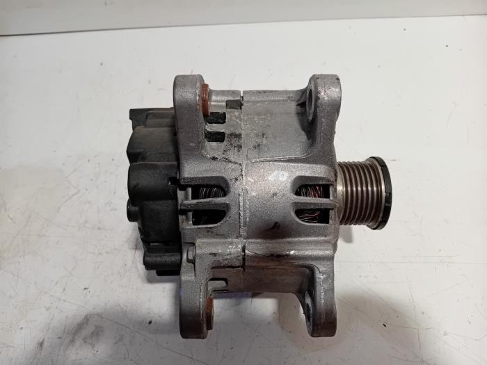 Begagnade Dynamo Renault Clio Pris € 30,00 Marginaltabell erbjuds av Van der Ven Autorecycling B.V.