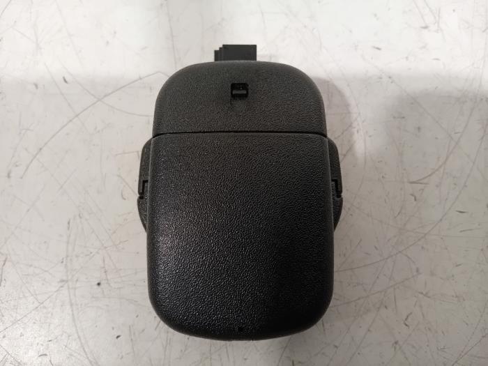 Begagnade Regnsensor Opel Mokka Pris € 20,00 Marginaltabell erbjuds av Van der Ven Autorecycling B.V.