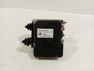 Bloc ABS d'un Audi A4 2013