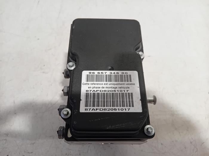 Usagé Bloc ABS Peugeot 308 Prix € 60,00 Règlement à la marge proposé par Van der Ven Autorecycling B.V.