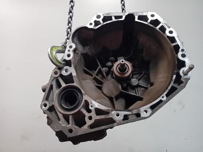 Gebrauchte Getriebe Suzuki SX-4 Preis € 99,99 Margenregelung angeboten von Van der Ven Autorecycling B.V.