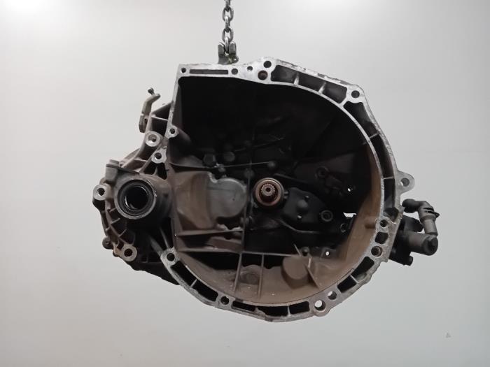 Gebrauchte Getriebe Peugeot 208 Preis € 74,99 Margenregelung angeboten von Van der Ven Autorecycling B.V.