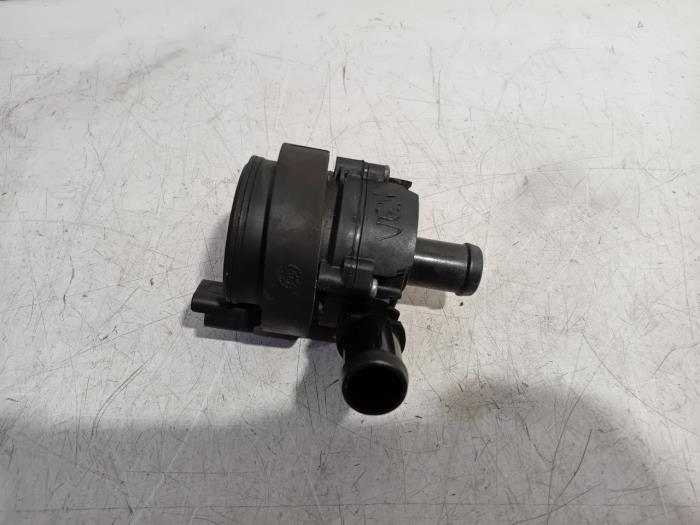 Begagnade Vattenpump Renault Megane Pris € 20,00 Marginaltabell erbjuds av Van der Ven Autorecycling B.V.