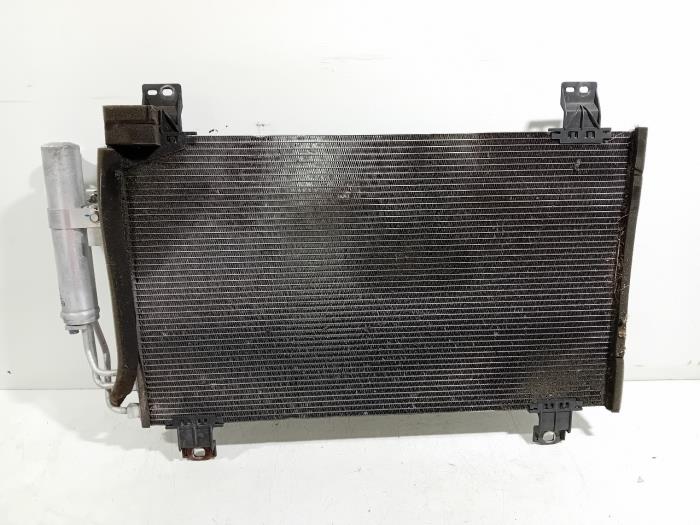 Usagé Radiateur clim Peugeot Expert Prix € 25,00 Règlement à la marge proposé par Van der Ven Autorecycling B.V.