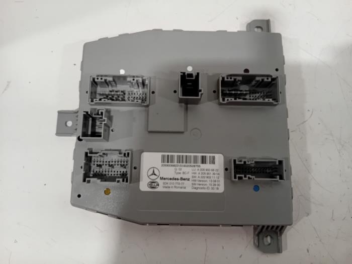 Used Body control computer Mercedes C-Klasse Price € 45,00 Margin scheme offered by Van der Ven Autorecycling B.V.
