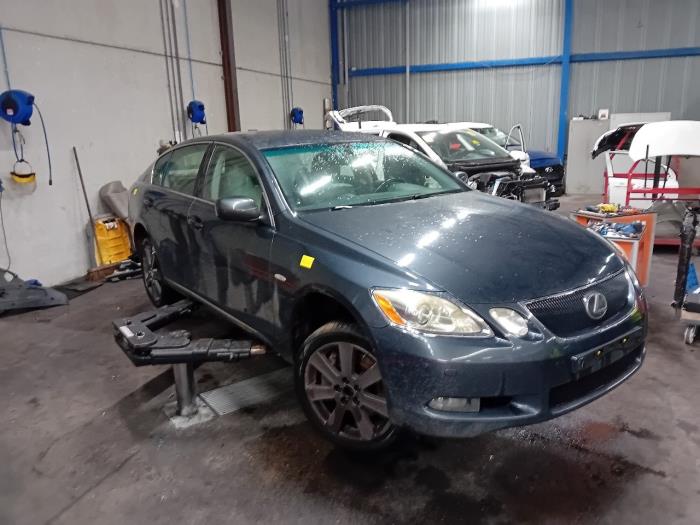 Drosselklappengehäuse van een Lexus GS 400 2006