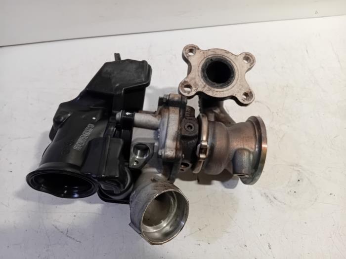 Usagé Turbo Skoda Octavia Prix € 124,99 Règlement à la marge proposé par Van der Ven Autorecycling B.V.