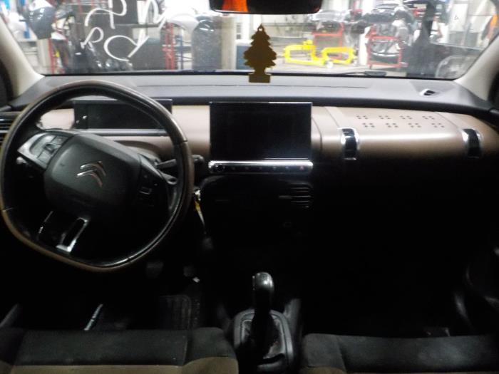 Engine management computer from a Citroen C4 Cactus 2015