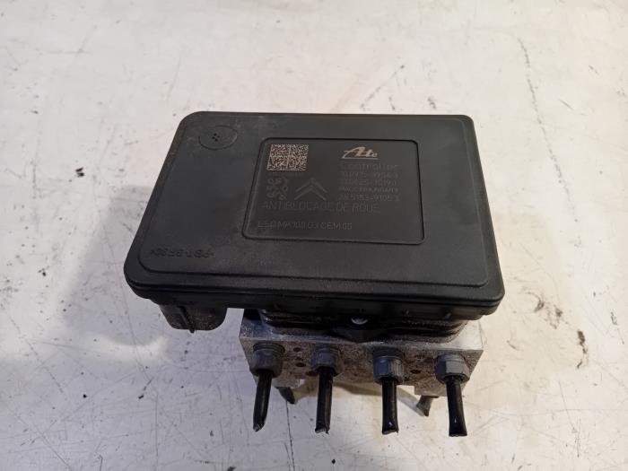 Begagnade ABS-pump Citroen C4 Cactus Pris € 145,00 Marginaltabell erbjuds av Van der Ven Autorecycling B.V.