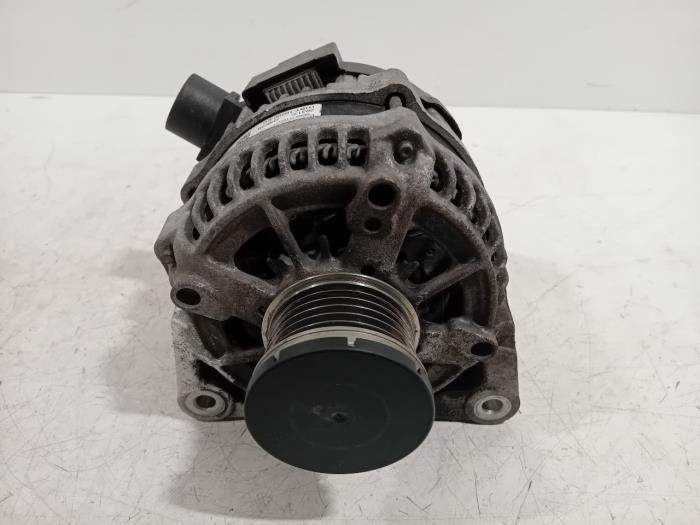 Gebrauchte Dynamo Ford Fiesta Preis € 20,00 Margenregelung angeboten von Van der Ven Autorecycling B.V.