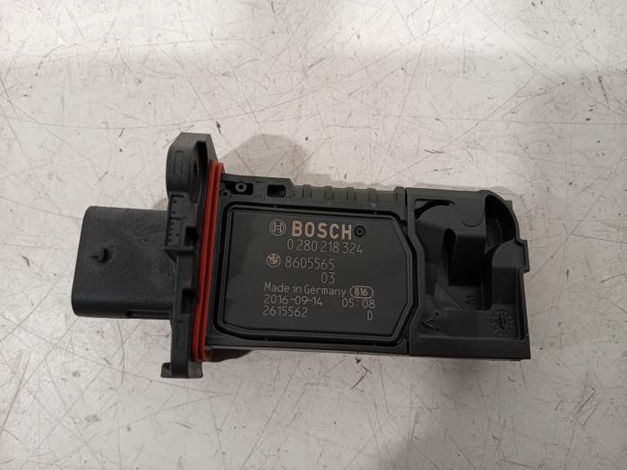 Gebrauchte Luftmassenmesser BMW 3-Serie Preis € 60,00 Margenregelung angeboten von Van der Ven Autorecycling B.V.