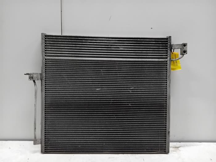 Usagé Radiateur clim Mercedes ML-Klasse Prix € 265,00 Règlement à la marge proposé par Van der Ven Autorecycling B.V.