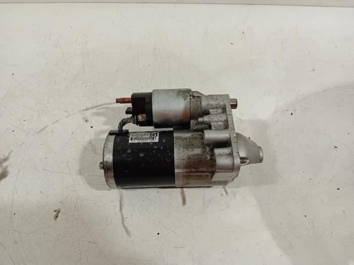 Used Engine management computer Peugeot 3008 Price € 30,00 Margin scheme offered by Van der Ven Autorecycling B.V.