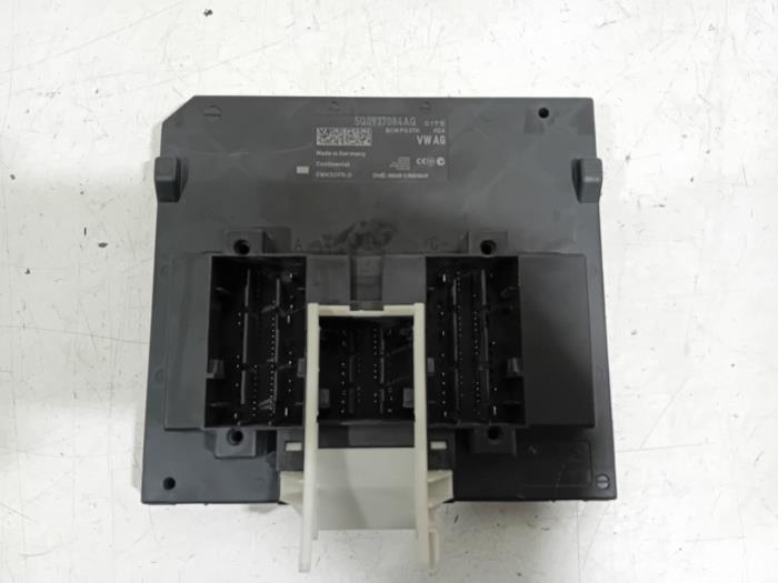 Used Body control computer Volkswagen E-Golf Price € 50,00 Margin scheme offered by Van der Ven Autorecycling B.V.