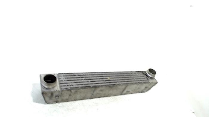 Intercooler d'un BMW 5-Serie 2004