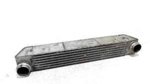 Intercooler d'un BMW 5-Serie 2004
