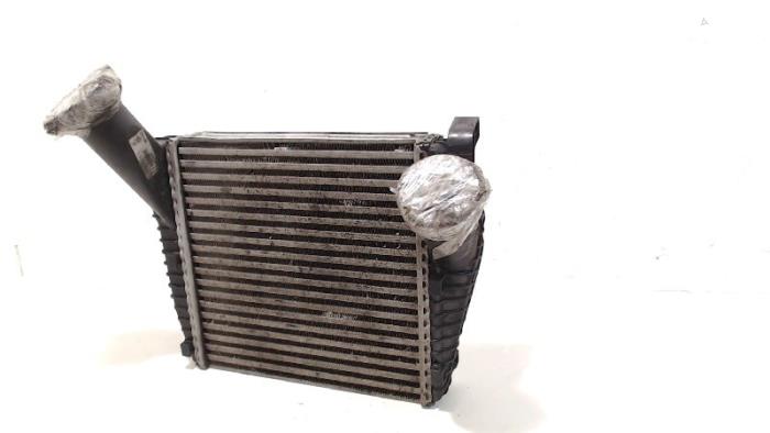 Usados Intercooler Volkswagen Touareg Precio € 12,00 Norma de margen ofrecido por Van der Ven Autorecycling B.V.