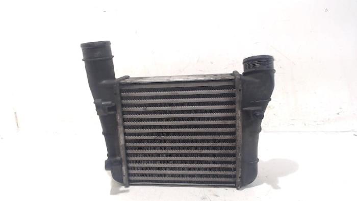 Usados Intercooler Audi A4 Precio € 12,00 Norma de margen ofrecido por Van der Ven Autorecycling B.V.