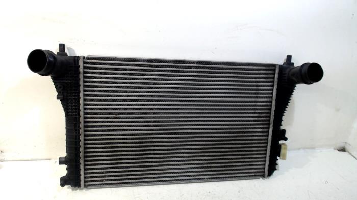 Usados Intercooler Volkswagen Tiguan Precio € 21,00 Norma de margen ofrecido por Van der Ven Autorecycling B.V.