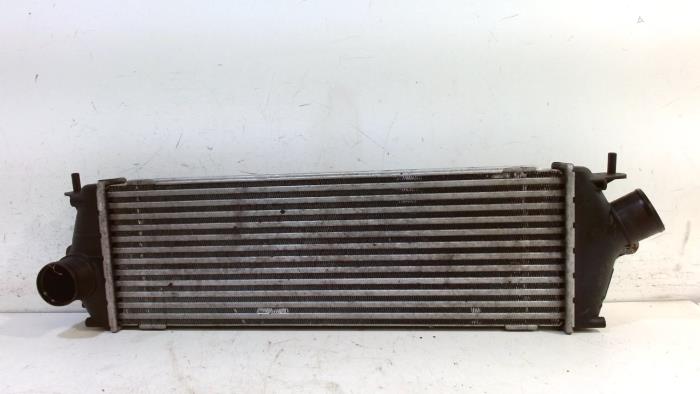 Usados Intercooler Renault Trafic Precio € 18,00 Norma de margen ofrecido por Van der Ven Autorecycling B.V.