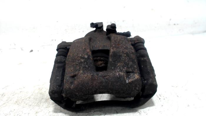 Gebrauchte Bremszange links vorne Citroen Nemo Preis € 20,00 Margenregelung angeboten von Van der Ven Autorecycling B.V.