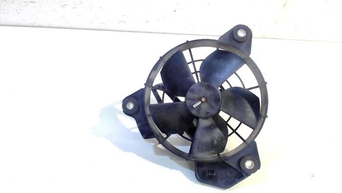 Begagnade Fläktmotor Renault Twingo Pris € 13,00 Marginaltabell erbjuds av Van der Ven Autorecycling B.V.