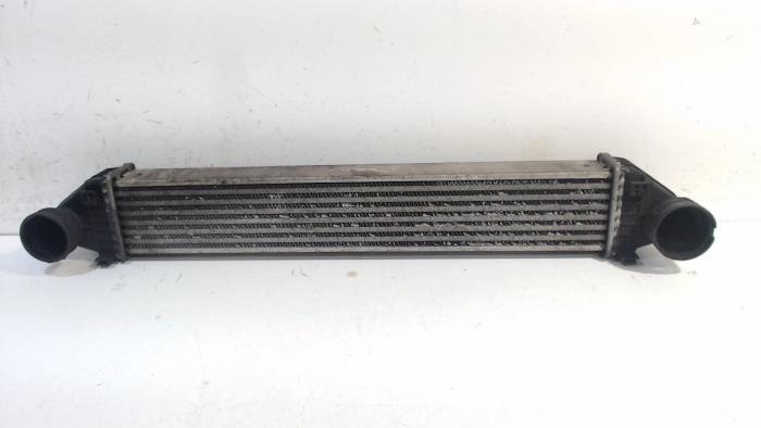 Usagé Intercooler Mercedes B-Klasse Prix € 22,50 Règlement à la marge proposé par Van der Ven Autorecycling B.V.