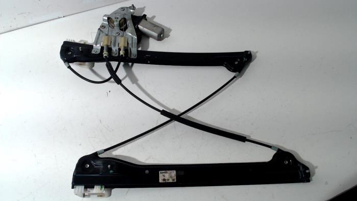 Door window regulator with motor