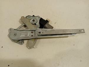 Gebrauchte Fenstermechanik 4-türig rechts hinten Mitsubishi Eclipse Preis € 95,00 Margenregelung angeboten von Van der Ven Autorecycling B.V.